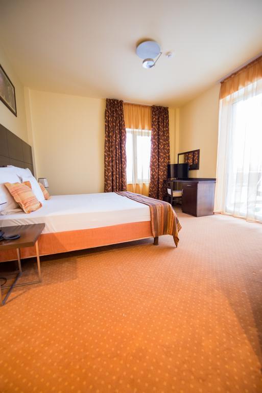 Imago Boutique Hotel Mamaia Ruang foto